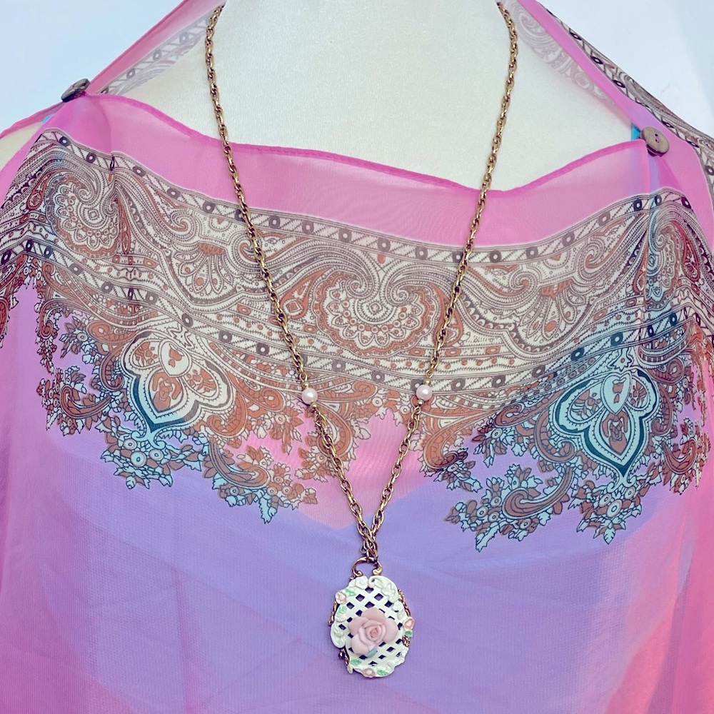 Vintage Rose Necklace
